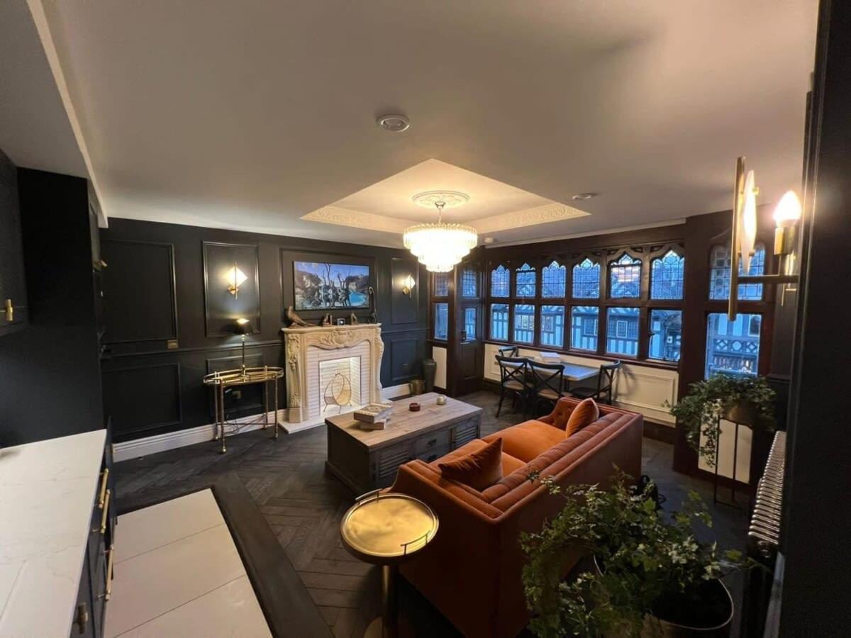 Exquisite City Centre Apartment - B&B