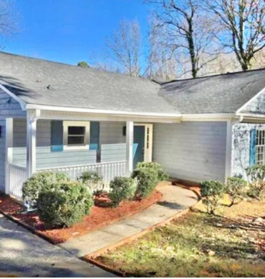 Charming home near uptown Charlotte - B&B
