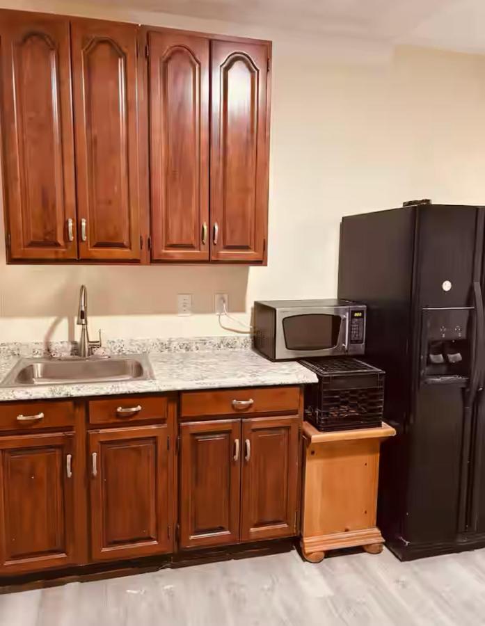'6 mins To Dulles Airport Cozy Basement - B&B