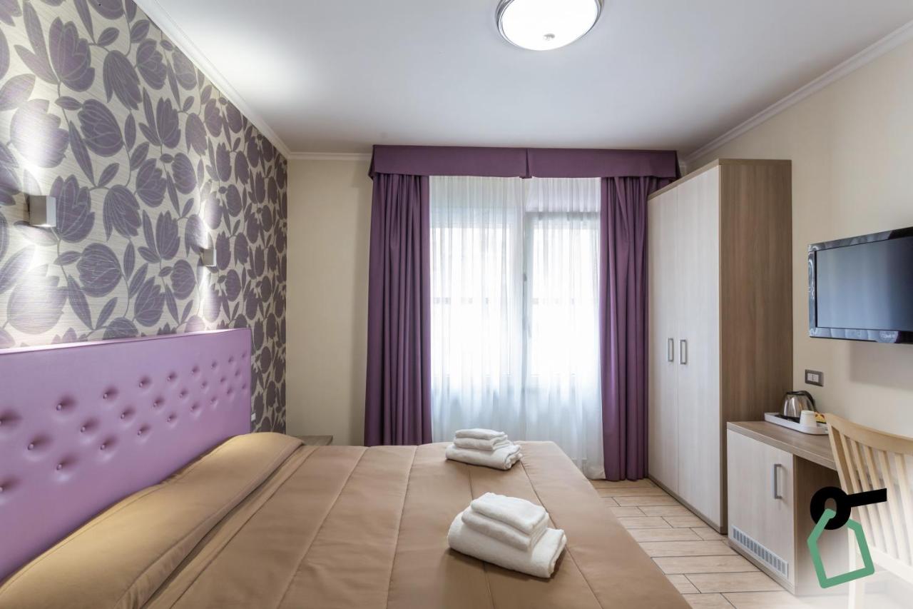 Doppel- oder Zweibettzimmer