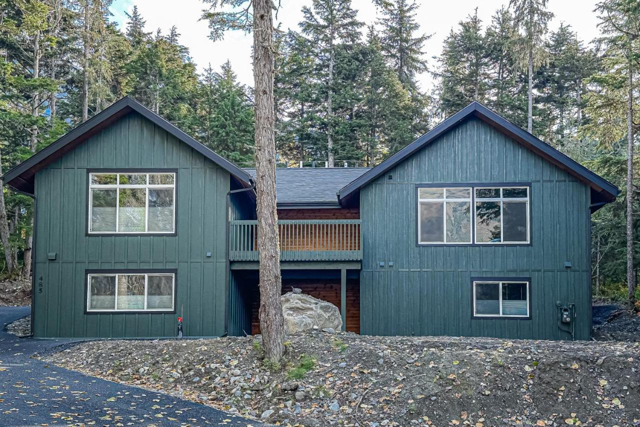 Penguin Ridge Perch + Girdwood Vibes - B&B