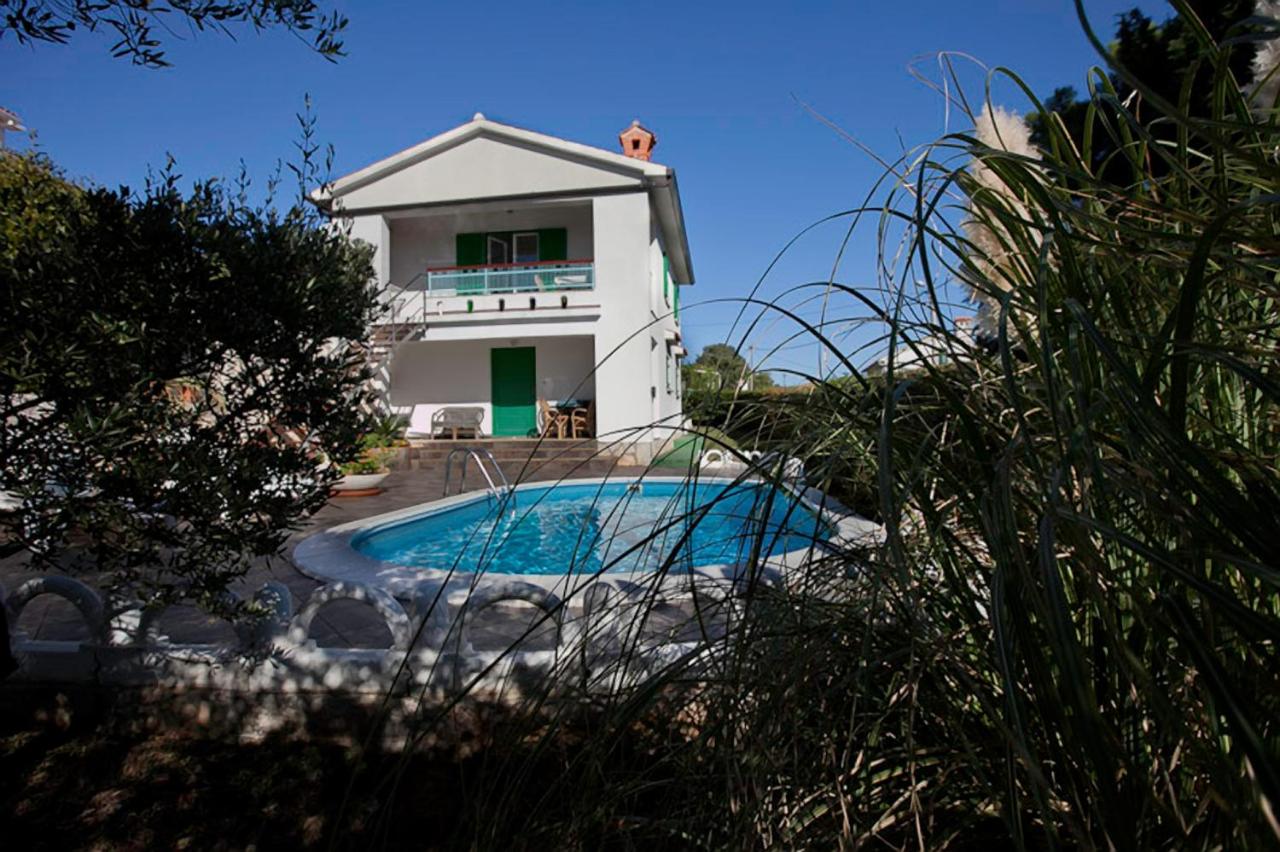 One-Bedroom Holiday Home with Private Pool