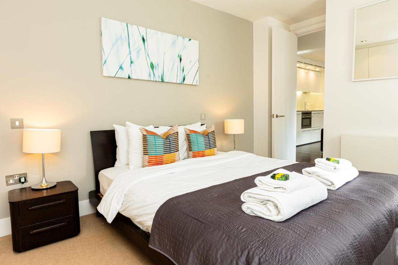 Comfortable 1BR, 2 mins from Monument station! - B&B