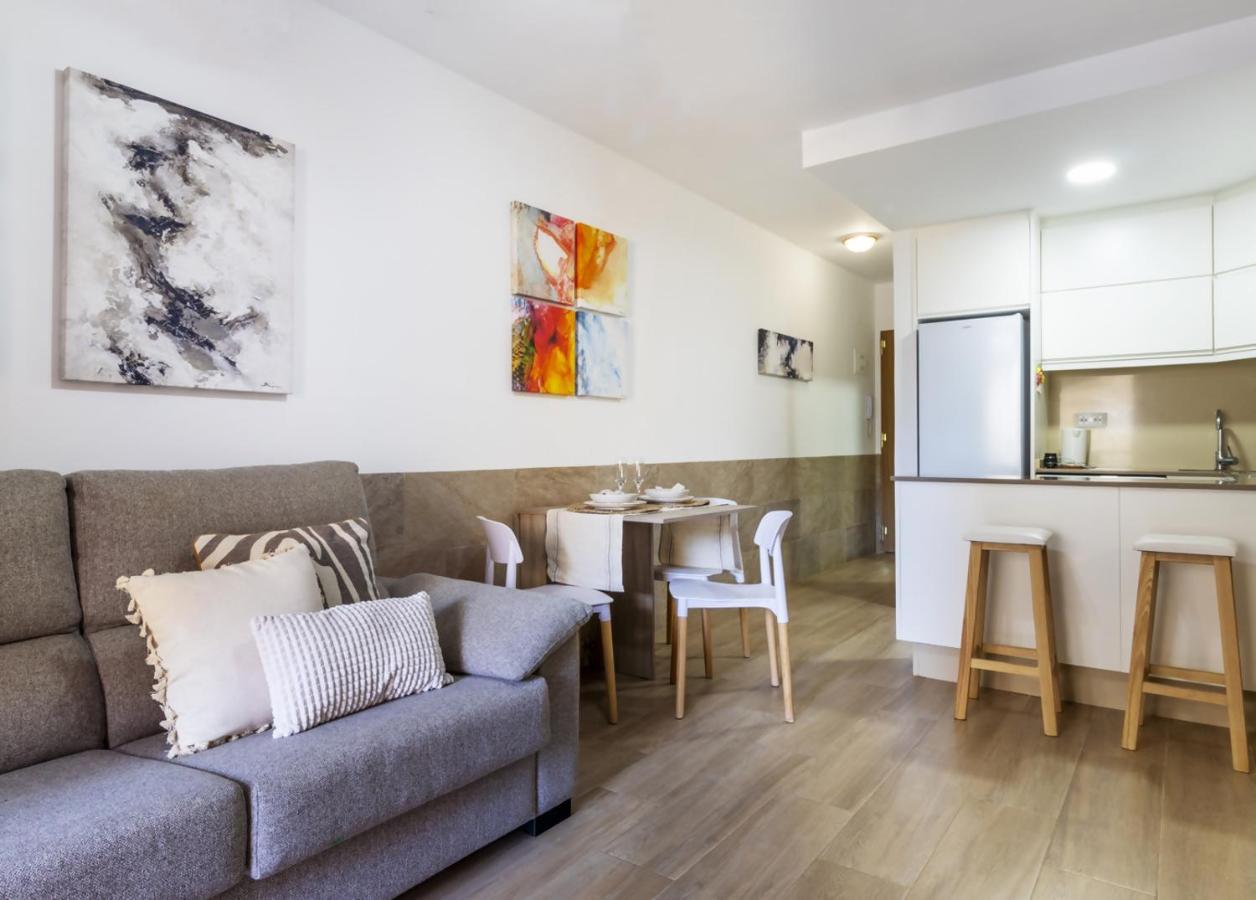 Apartment Pink Seaview - Winter by the Sea - B&B Torrelamata