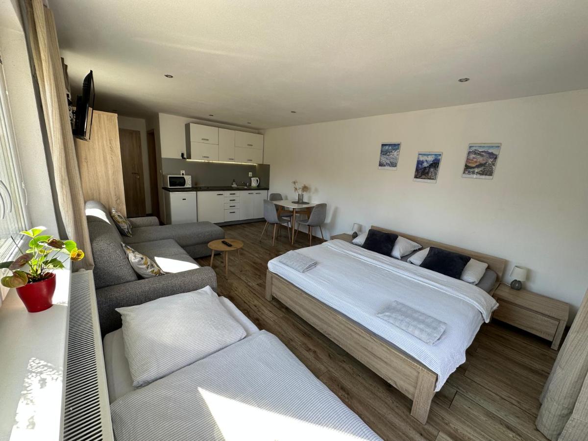 Triple Room with Garden View