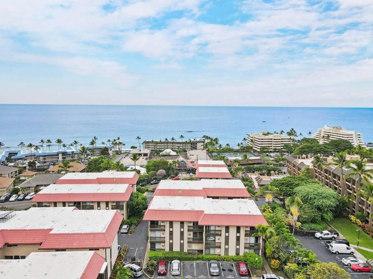 Kailua Village 2BR with AC, Pool and Parking, Walk to Oceanfront - B&B Kailua-Kona