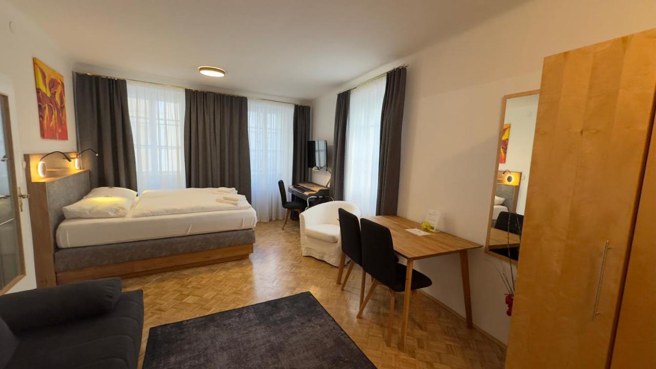 Triple Room with Bath