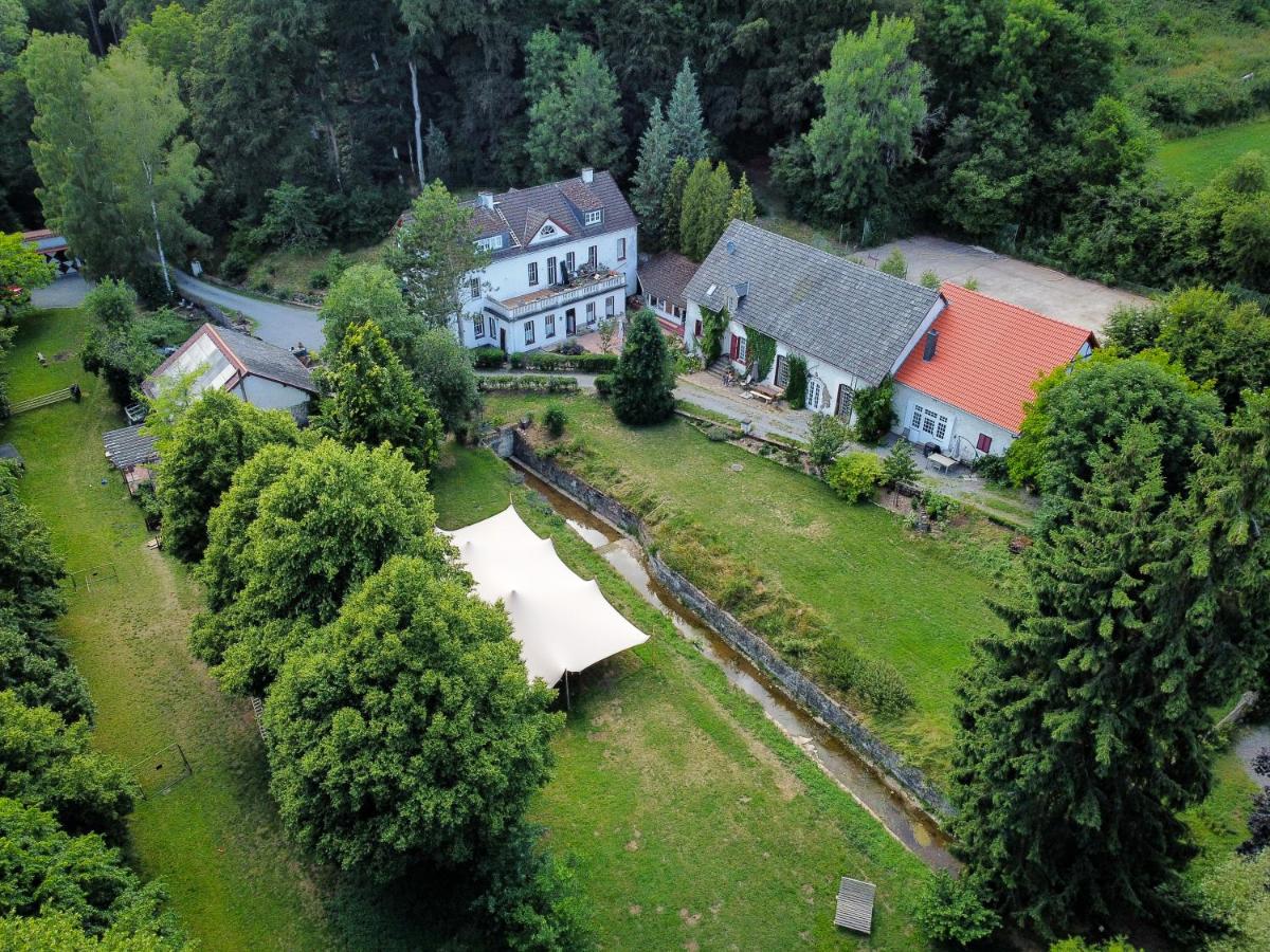 Gut Neuwerk - B&B Kall