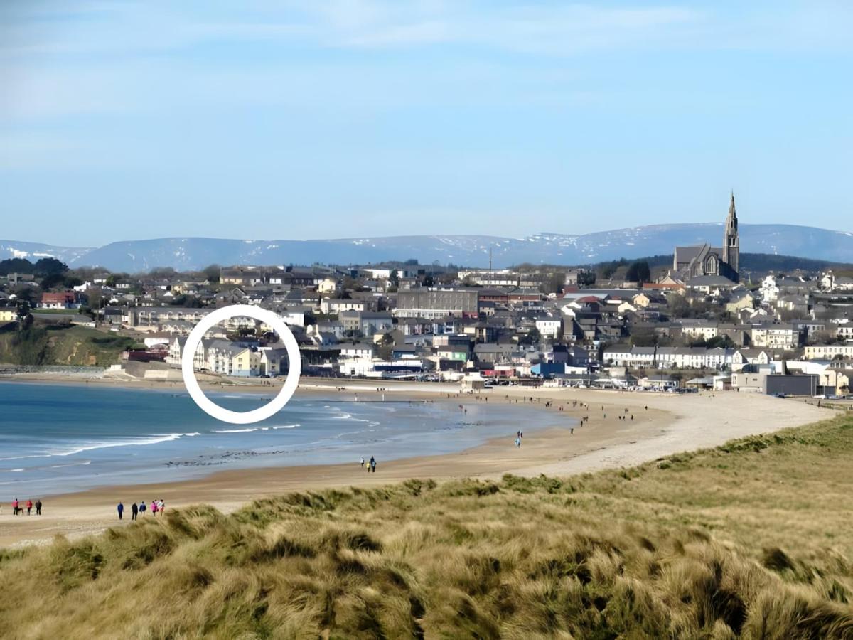Ultimate Beachfront Apartments, Best Sea Views in Tramore - B&B