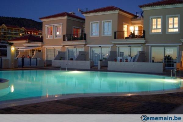 TERRAZAS DEL FARO APPART LUXE - PALM-MAR- VUE MER ET PISCINE- 8OM2 De TERRASSE - Chambres d’hôtes Palm-Mar