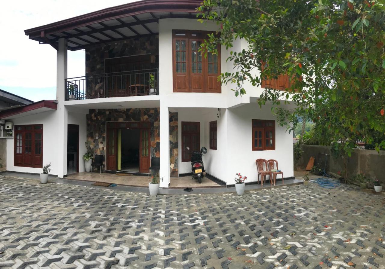 Ella Aman Vanicia Resort - Ferienwohnung Ella Town