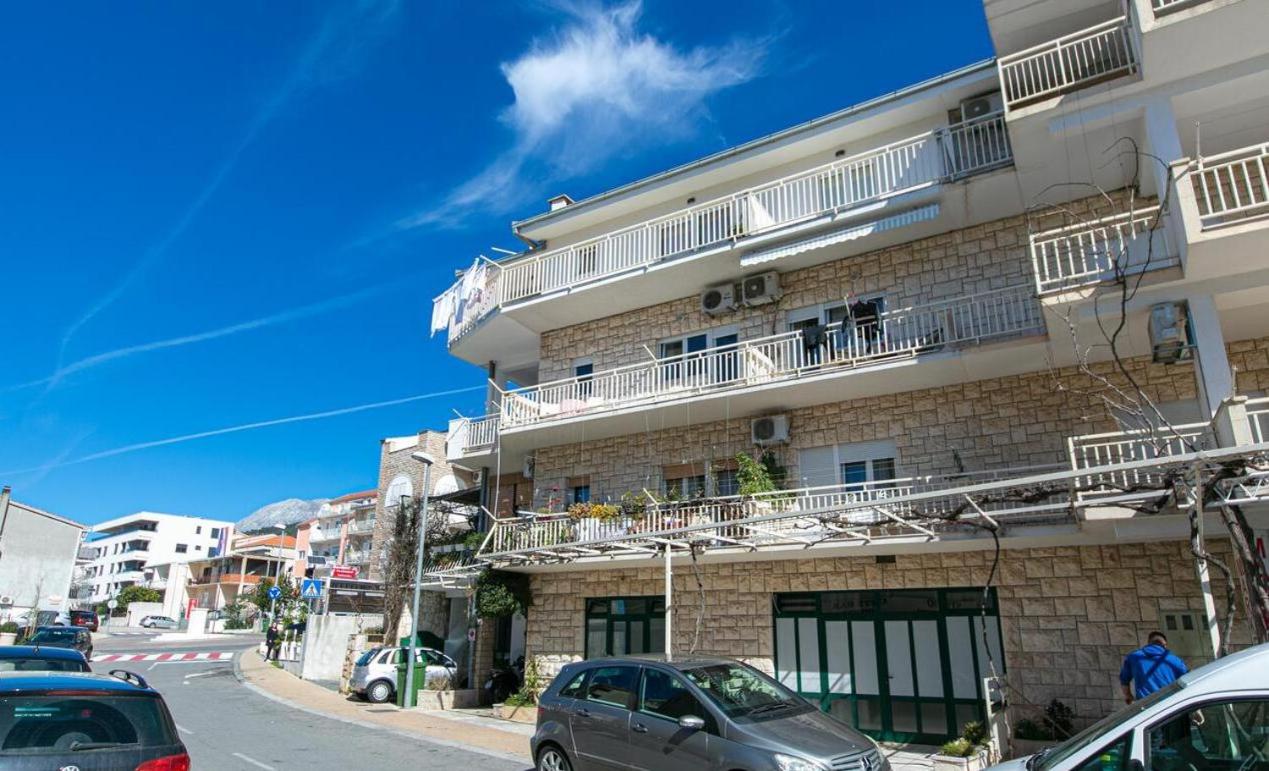 Apartmani Makarska 10 - Bed and Breakfast Makarska