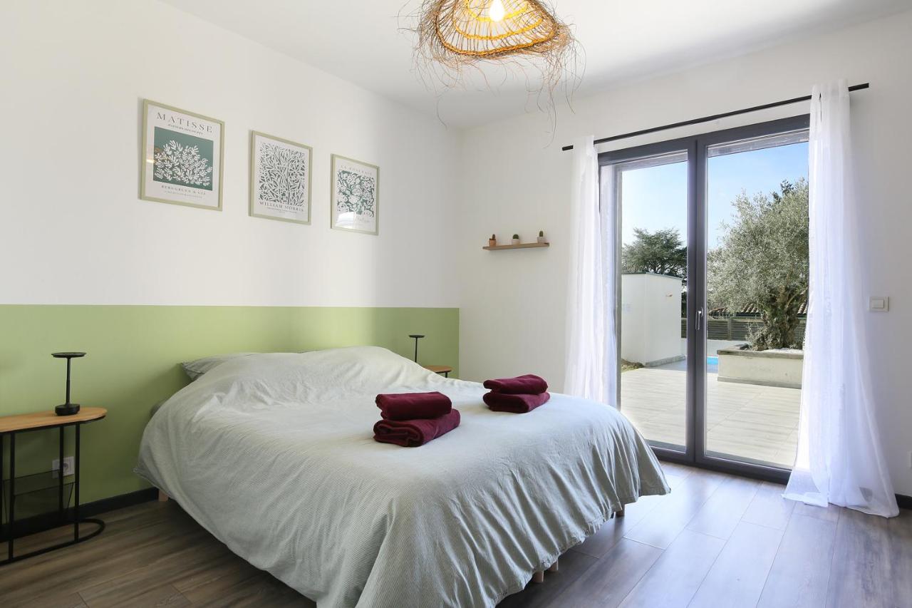 Chambre Double - Vue sur Piscine