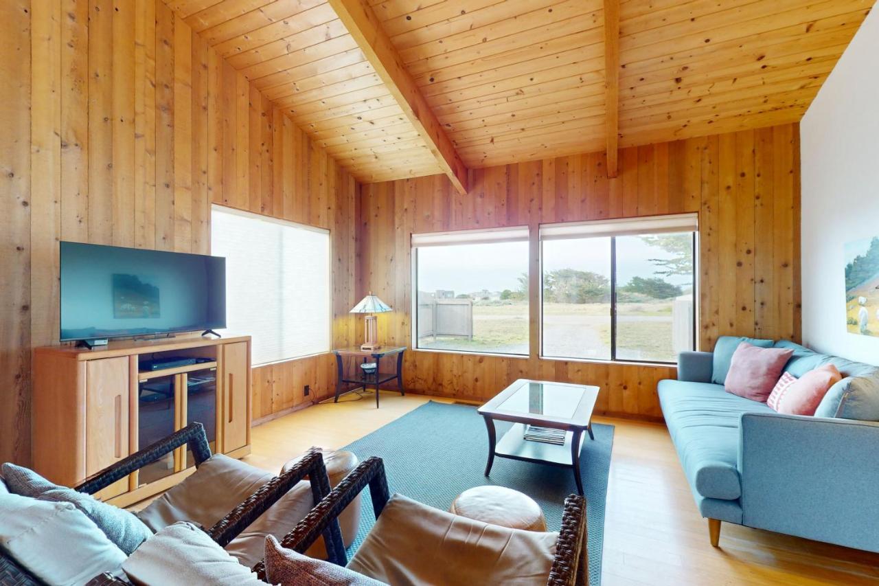 Whispering Wave - B&B Gualala