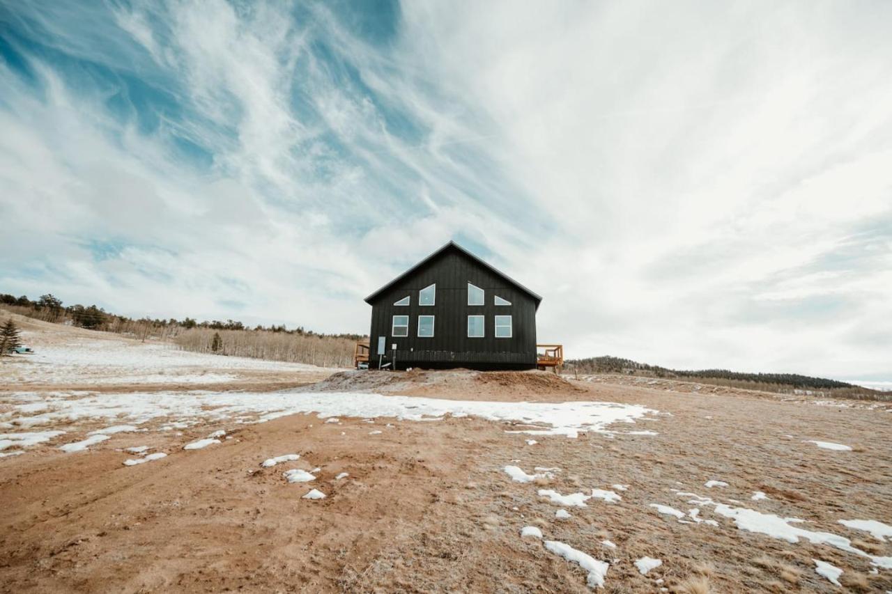 New Cabin Pet Friendly With A Game Room And King Beds - Chambres d’hôtes Como