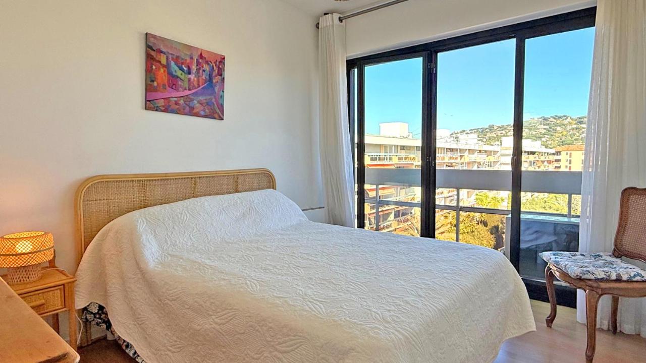 Apartment mit 2 Schlafzimmern und Flussblick