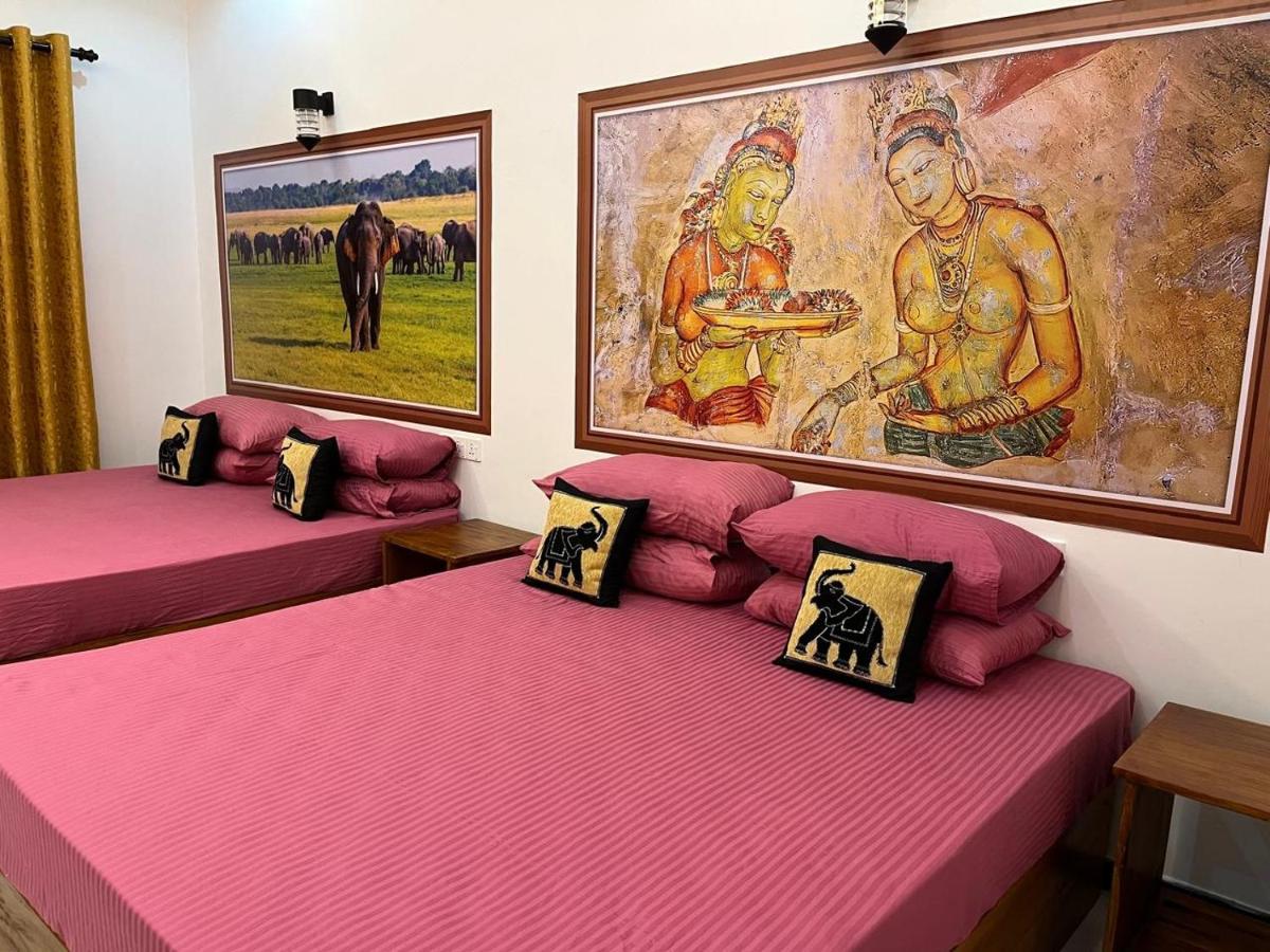 Deluxe Family Room