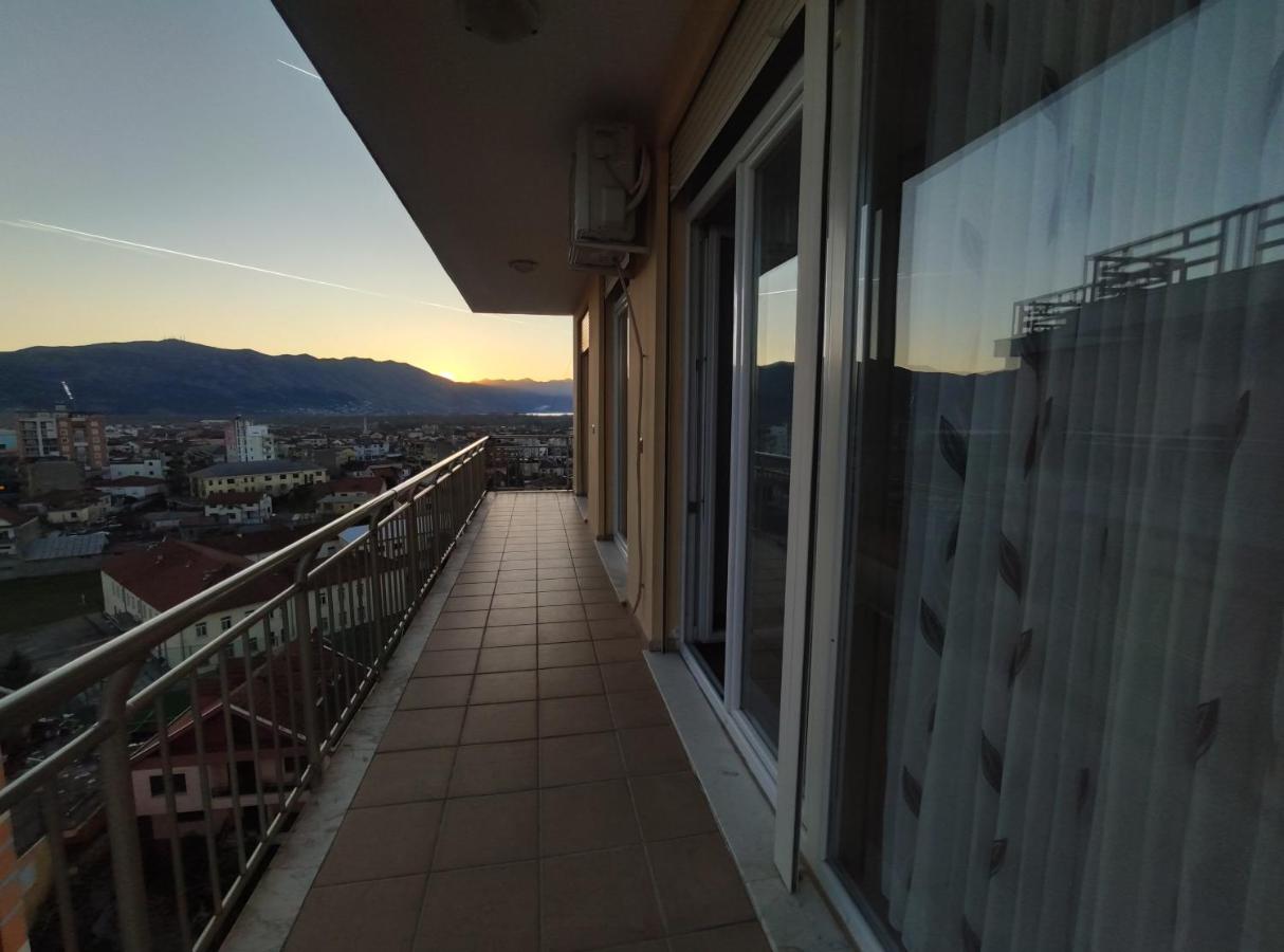 Sunny Side Apartment Shkoder Albania - Bed and Breakfast Shkodër