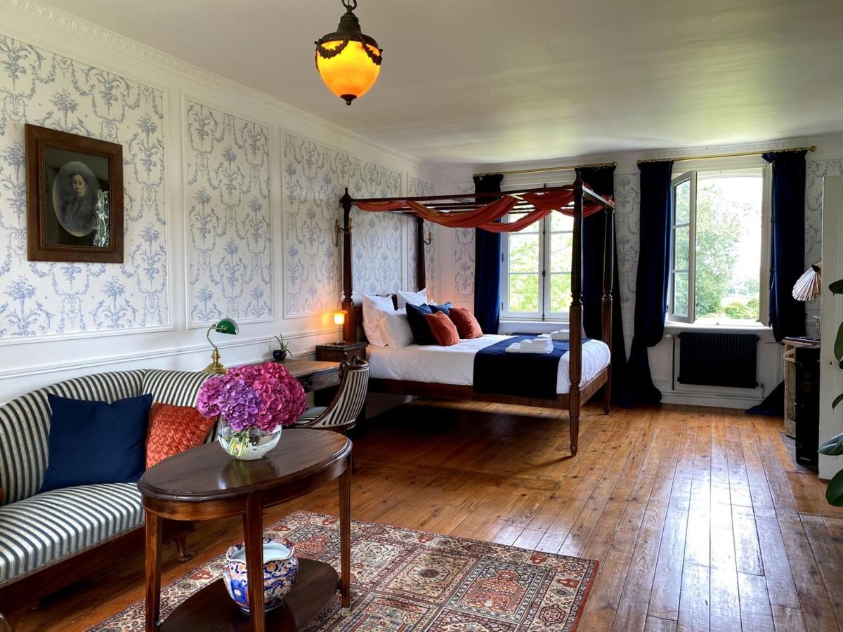 Queen Room with Garden View