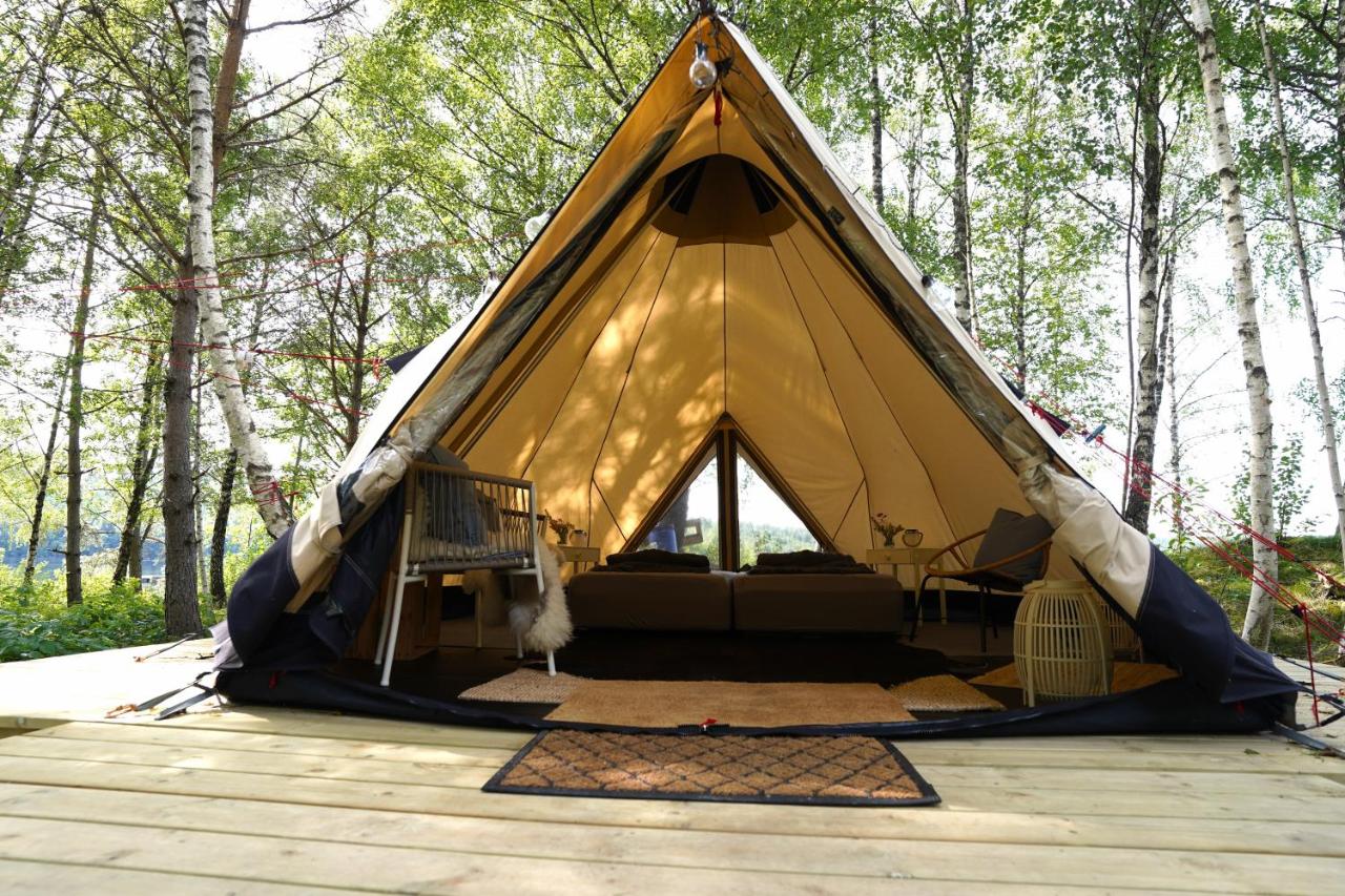 Glamping Tent with direct lake access - B&B