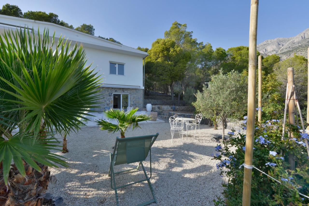 Domaine du kognak Altea by LG Home location - Bed and Breakfast