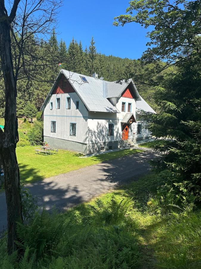 Chata Zlatý Kopec - Ferienwohnung Bozi Dar