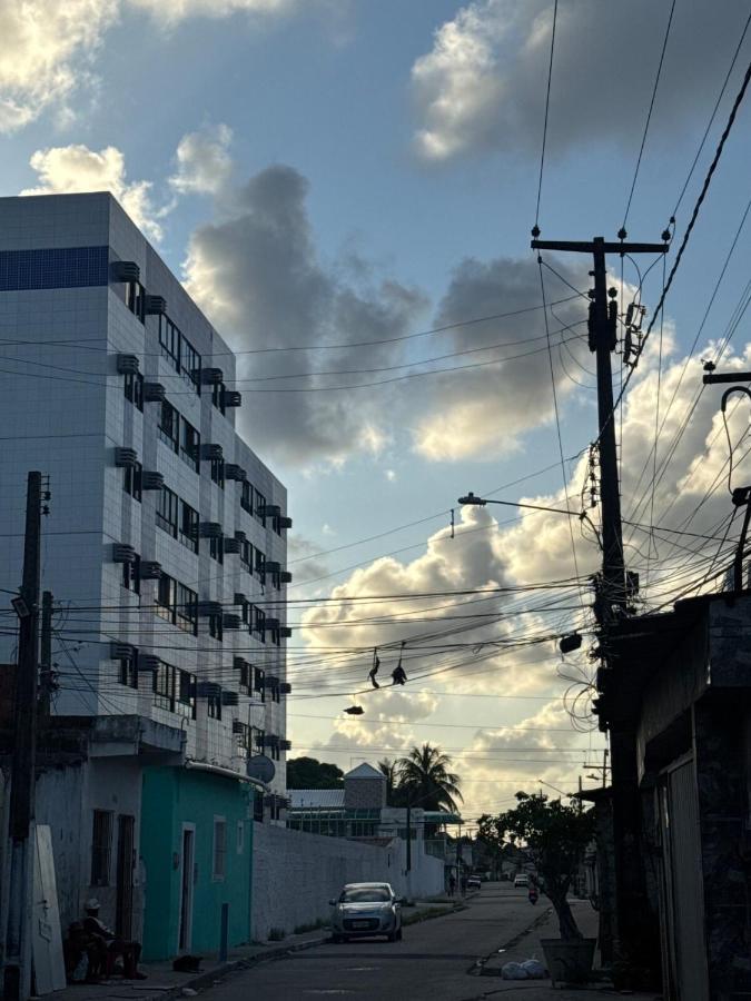 Ap em Piedade lado de Boa Viagem 5 minutos da praia completo até 4 pessoas - B&B