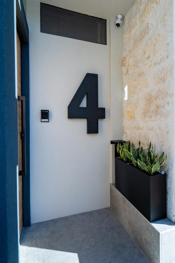 Urban Hive 2-story suite with roof garden - Bed and Breakfast