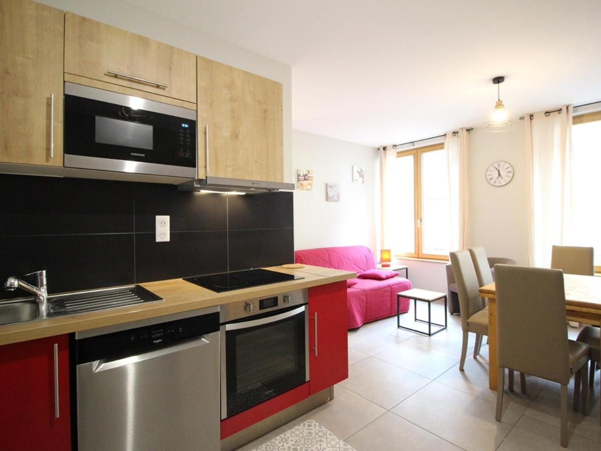 F2 bis au Mont-Dore, 200m du centre et Thermes, parking privé, animaux acceptés, 6 couchages - FR-1-415-69 - B&B