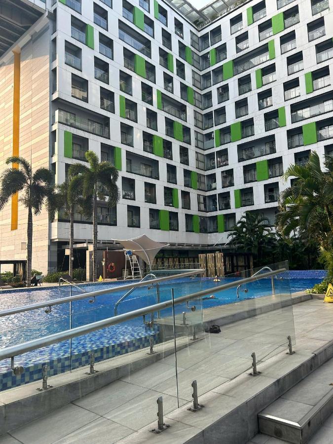 Republic Plaza Airpot Tân Sơn Nhất view sân bay - Chambres d’hôtes Hô Chi Minh Ville