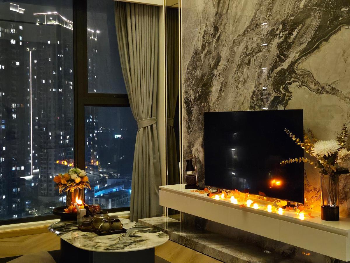 Appartamento con 3 Camere da Letto e Vista Lago