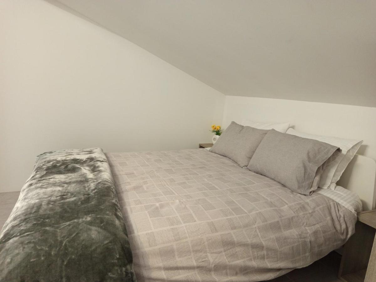 Διαμέρισμα Λάρισα - Ferienwohnung Lárisa