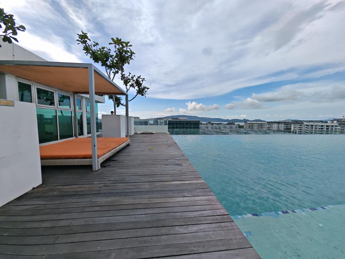 Sutera Avenue Rooftop Infinity Swimming Pool - B&B