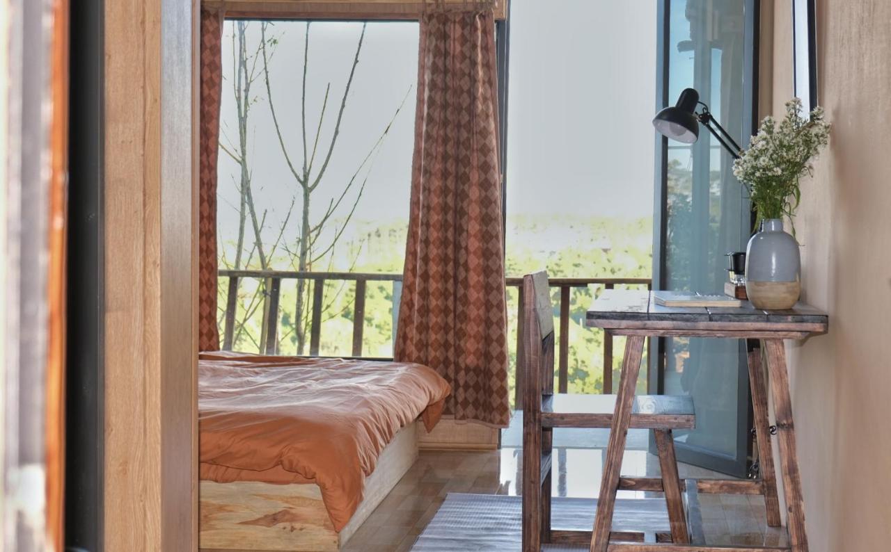 King Room with Mountain View