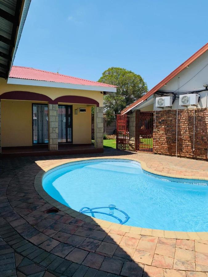 Leruo's Guest House - B&B
