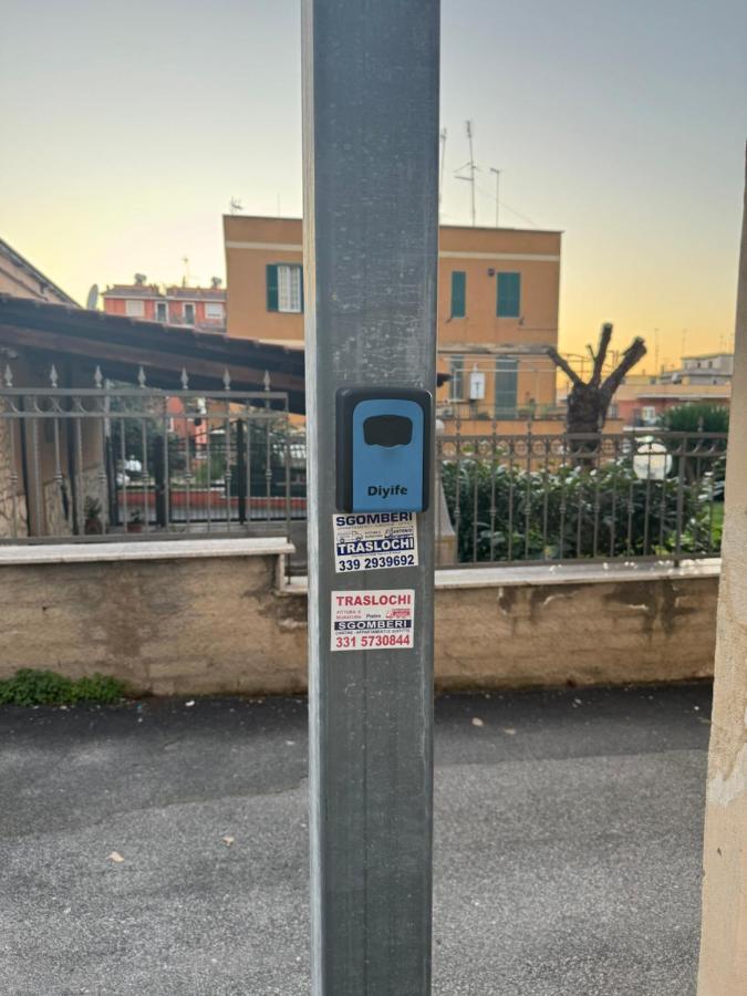 Stanza con bagno privato in attico - B&B Rome