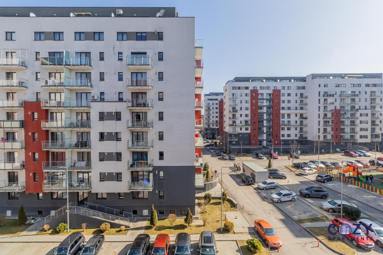 3 Bedroom Apartment Coresi Mall - Ferienwohnung Kronstadt