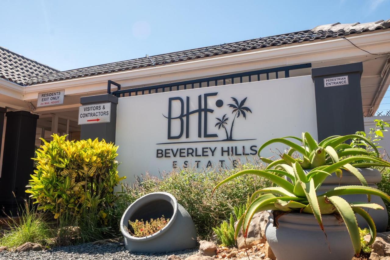 48 Mahogony Drive, Beverly Hills Estate - Chambres d’hôtes