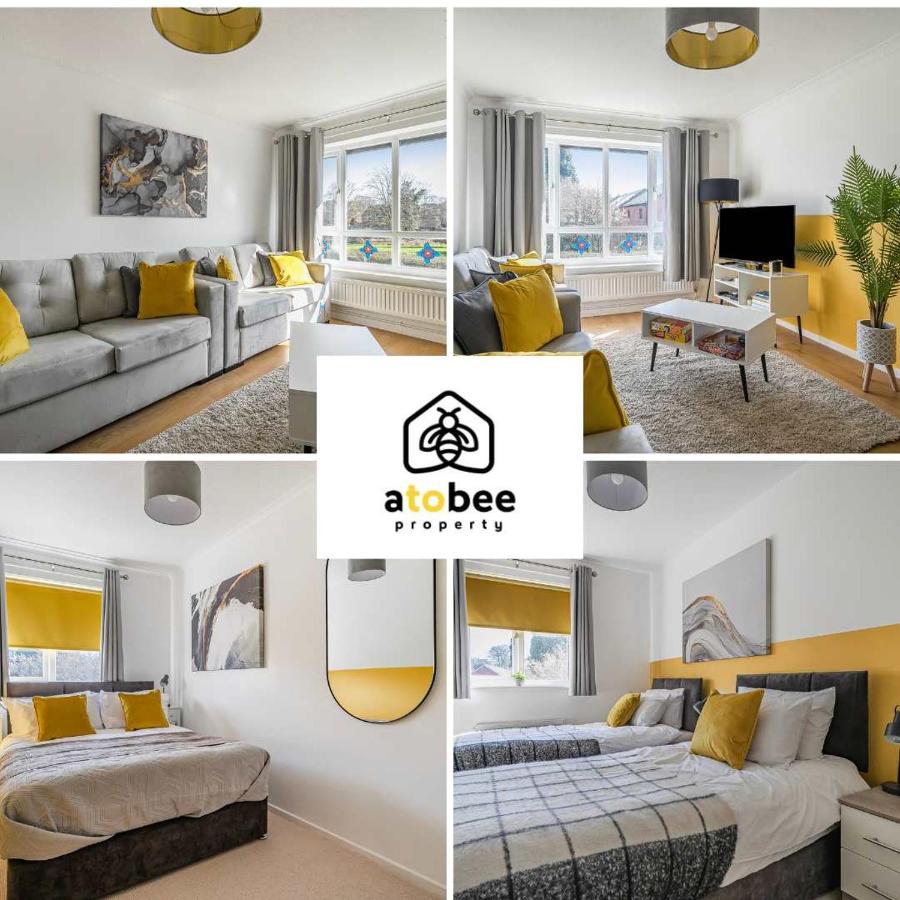 Stylish 2BR Apartment near MCR Airport - B&B