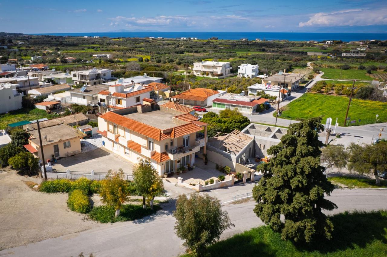 Stavroulas Amazing House - Bed and Breakfast Fanes