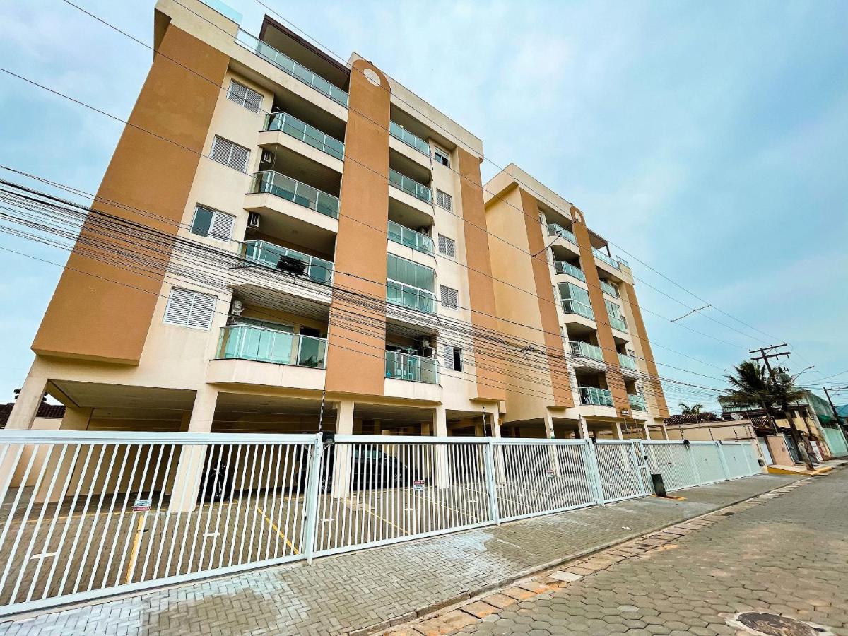 Apto Alto Padrão C/ Suíte, SmarTV, Wi-FI e Piscina - Ferienwohnung Ubatuba