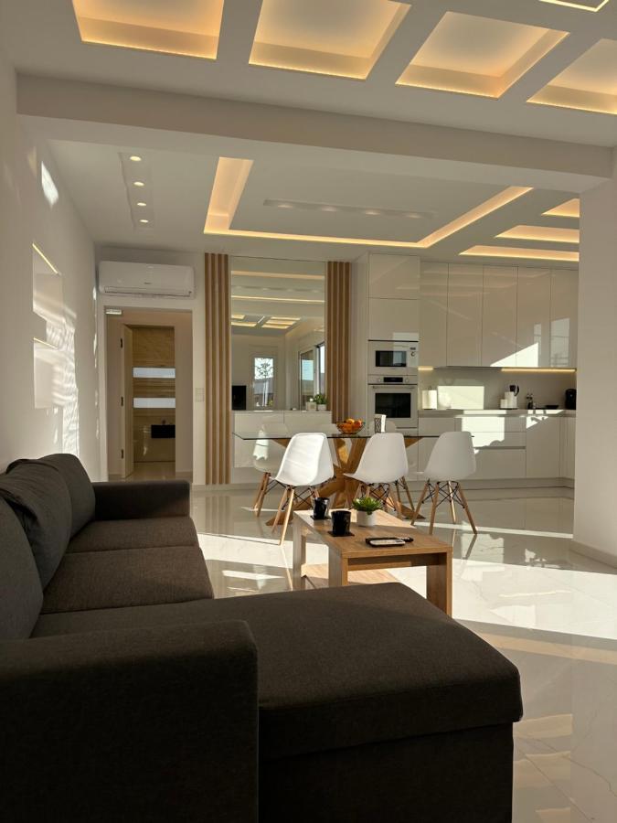 Lotlight House - B&B Kokkíni Cháni