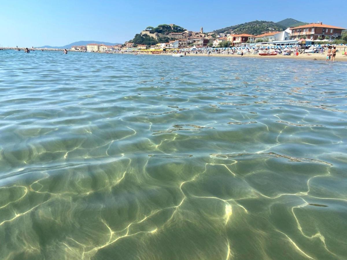 Un passo dal Mare - 50m from the Sea, with Garden, AC & WiFi - B&B Castiglione della Pescaia