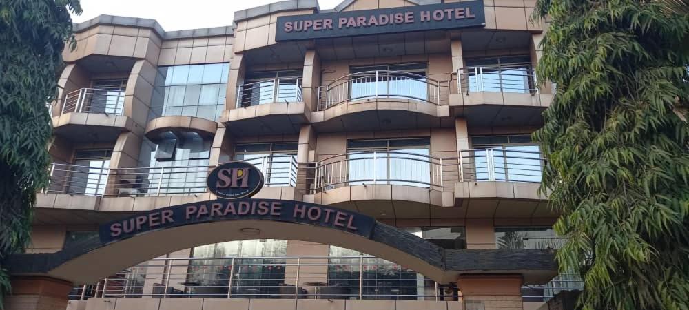 Super Paradise Hotel - Bed and Breakfast Kampala
