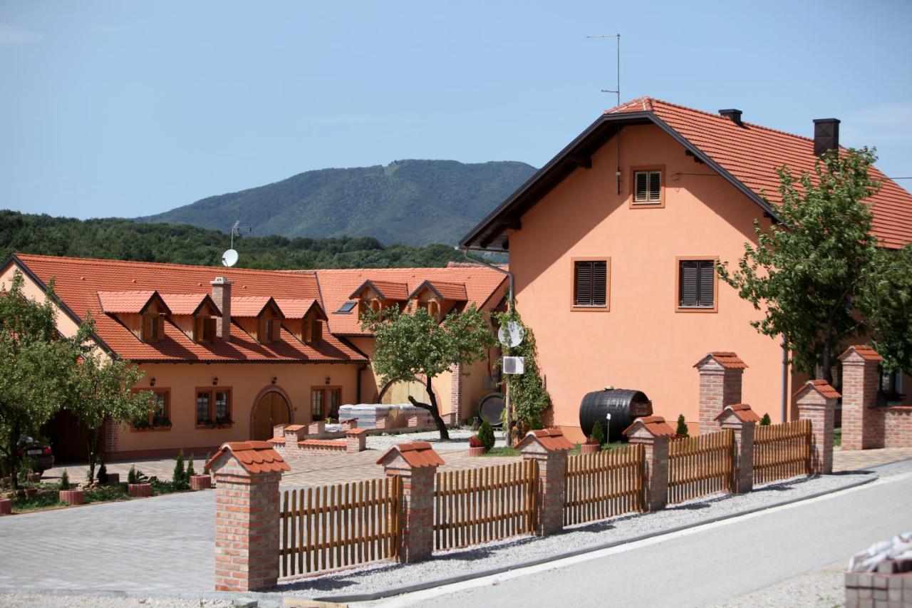 B&B Jastrebarsko - B&B Kolarić - Bed and Breakfast Jastrebarsko