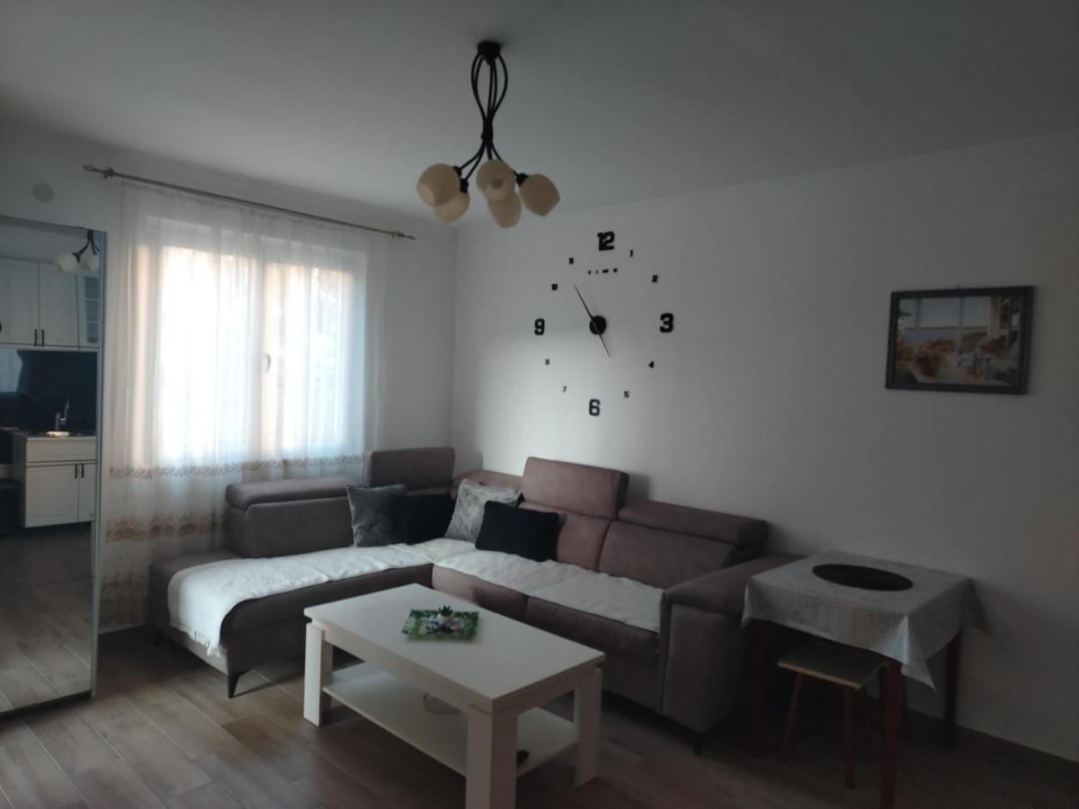 Apartman Lazar - B&B