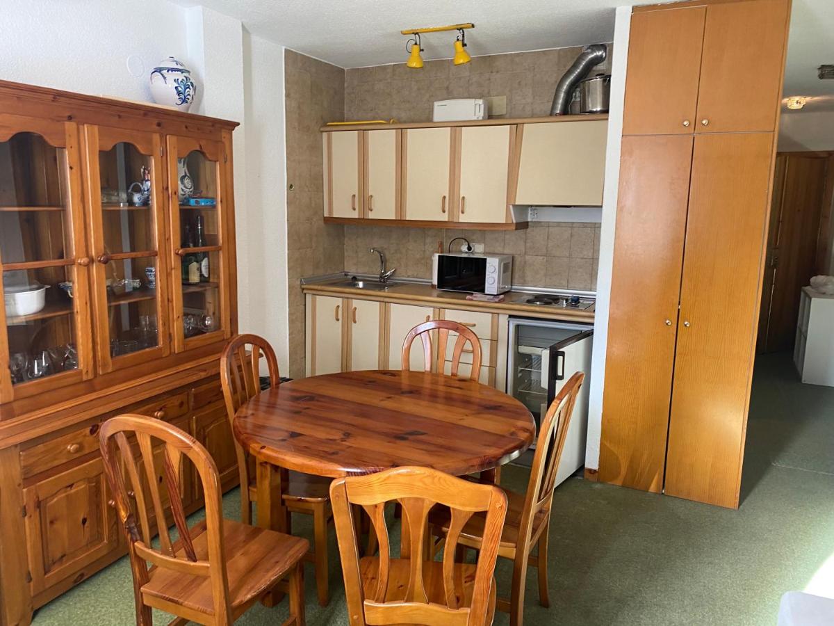 Apartment mit 2 Schlafzimmern und Balkon