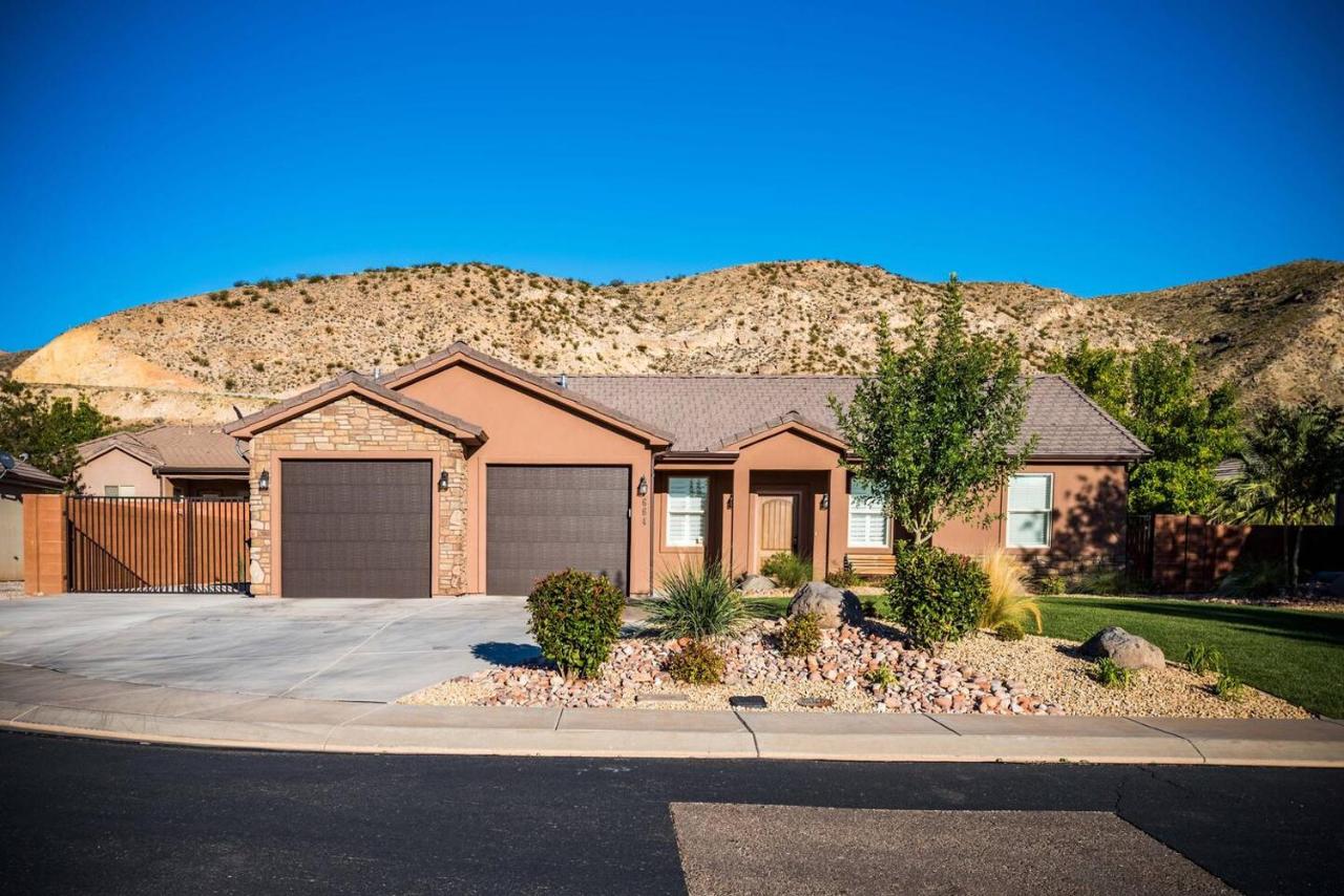 Serene Getaway Near Zion National Park - Bed and Breakfast LaVerkin