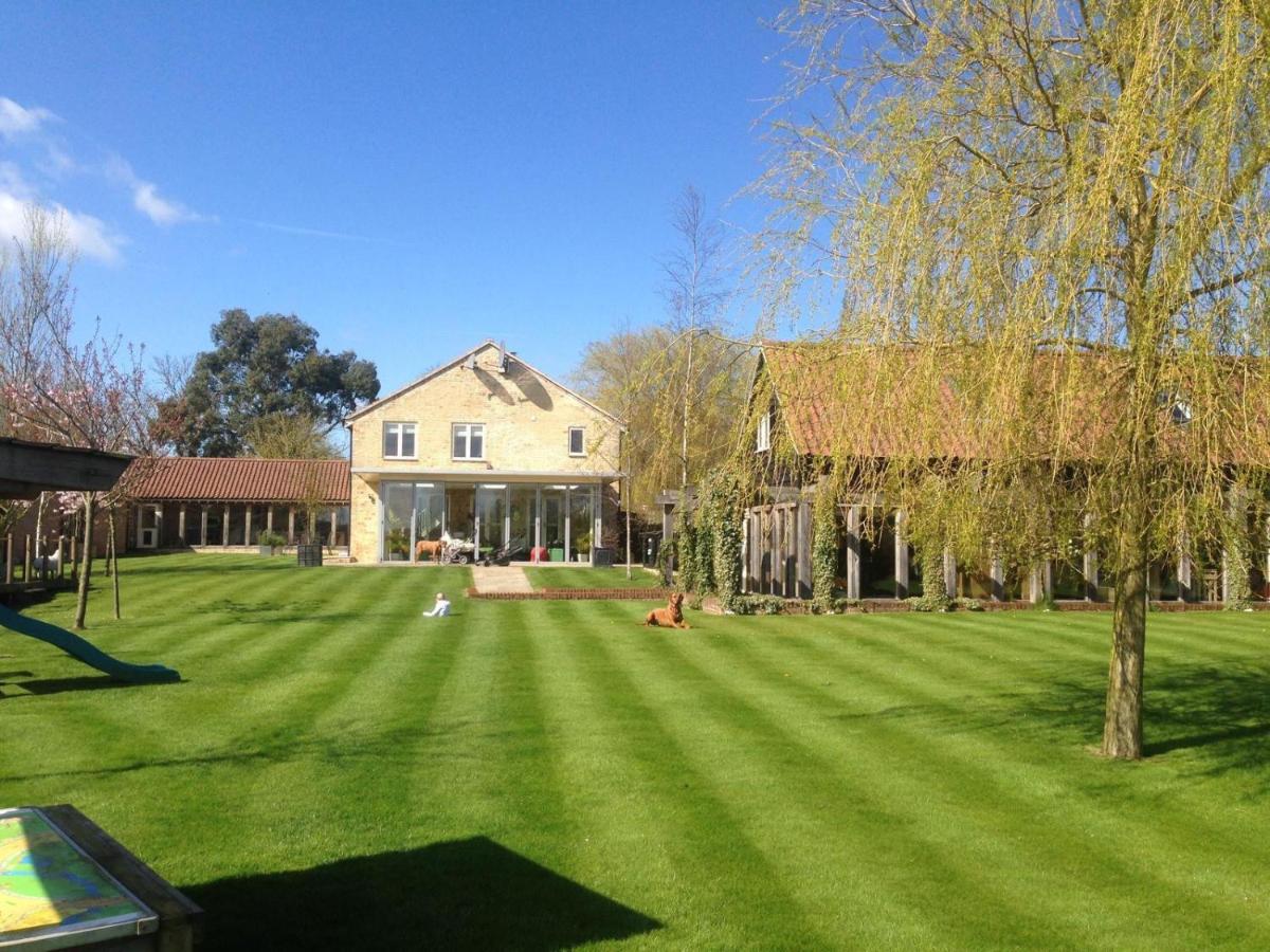 Serene Luxury retreat near Newmarket, Exquisite amenities & Leisure - Tye Barn - Ferienwohnung