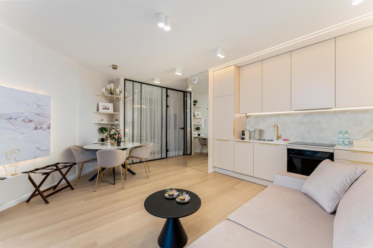 Glossy Apart G73 - B&B Cracovia